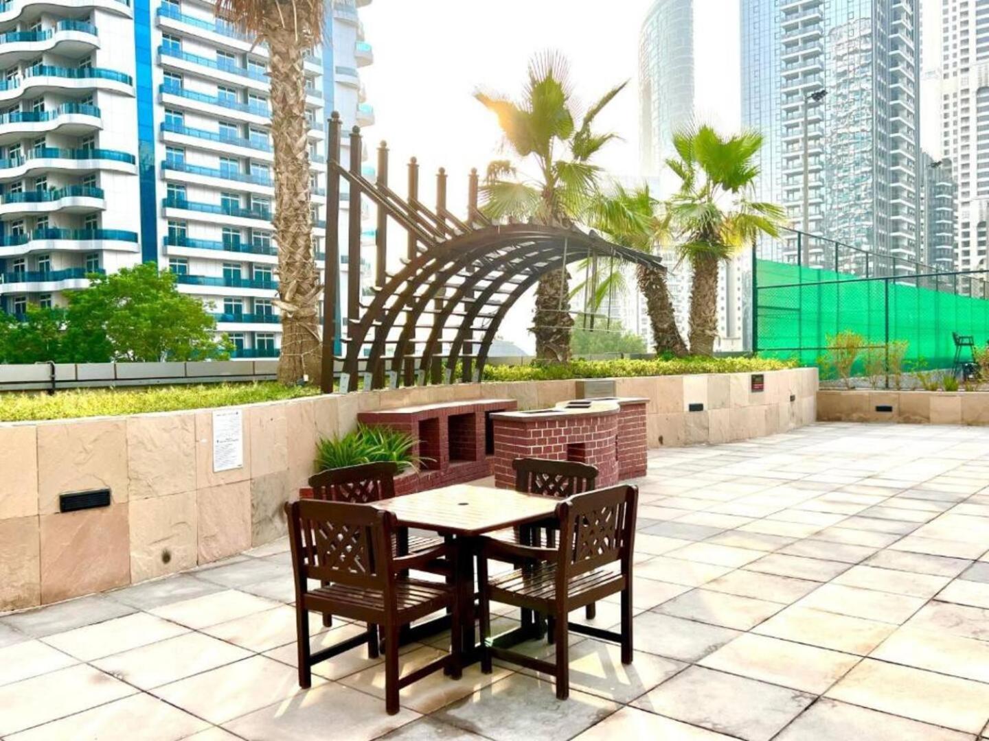 Marina View With Pool, Gym, Tennis Court, 5 Mins To Beach Dubai Exterior foto